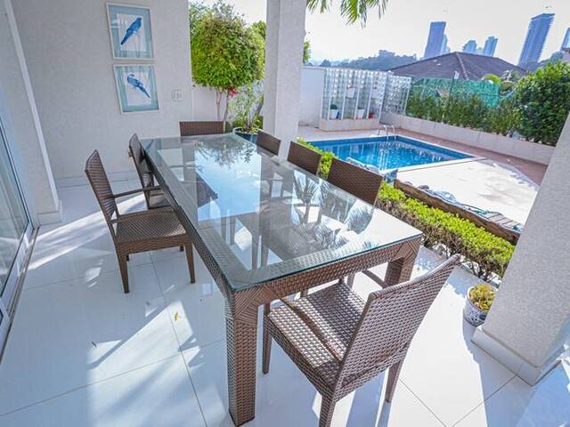 #1779 - Casa para Venda em Barueri - SP