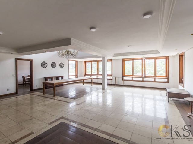 Casa para Venda em Santana de Parnaíba - 5