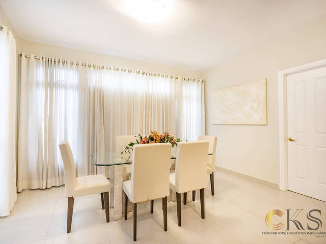 Casa para Venda em Santana de Parnaíba - 5