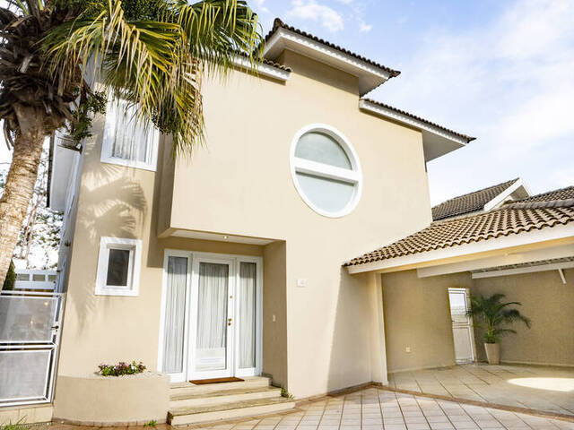 Casa para Venda em Santana de Parnaíba - 4