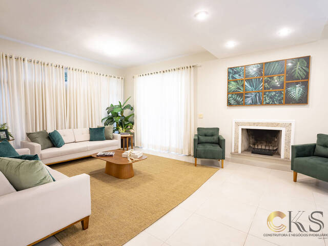 Casa para Venda em Santana de Parnaíba - 3
