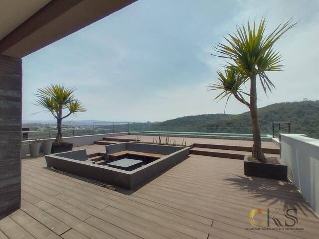 Casa para Venda em Santana de Parnaíba - 4