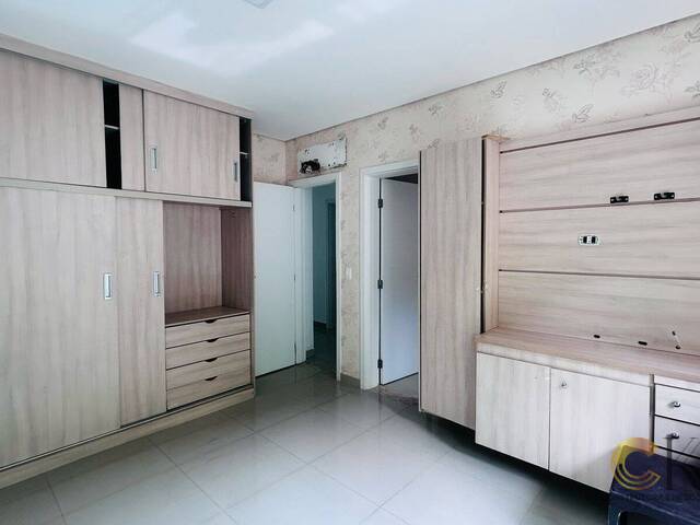 Casa para Venda em Santana de Parnaíba - 4