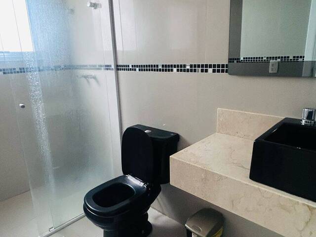 Casa para Venda em Santana de Parnaíba - 5
