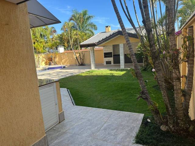 #1817 - Casa em condomínio para Venda em Santana de Parnaíba - SP