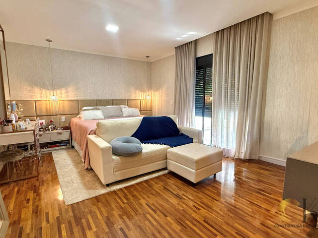Casa para Venda em Santana de Parnaíba - 3