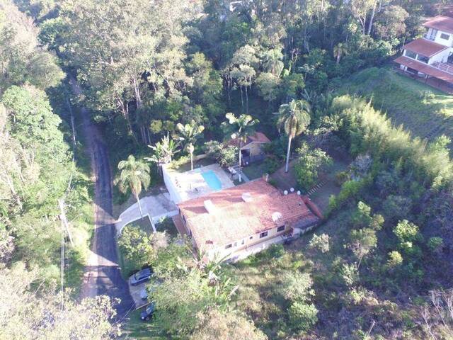 #1838 - Casa para Venda em Santana de Parnaíba - SP