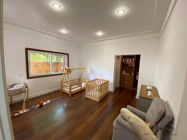 Casa para Venda em Santana de Parnaíba - 2