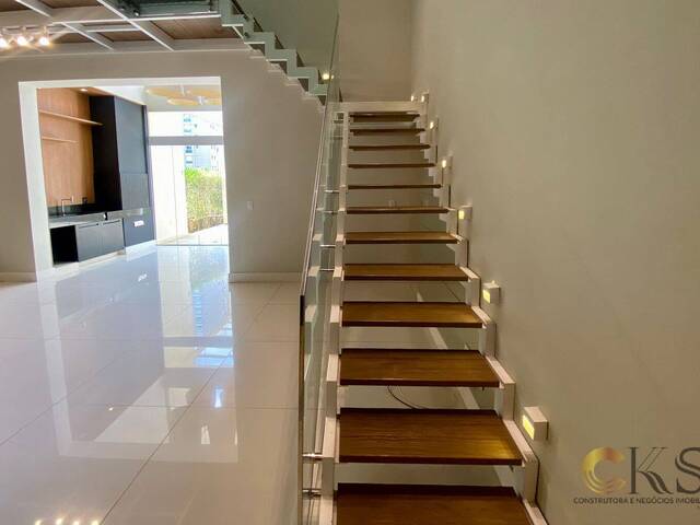 Apartamento para Venda em Santana de Parnaíba - 3