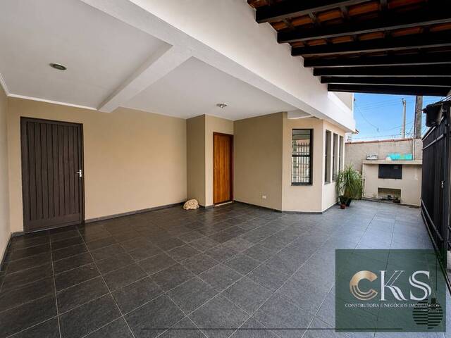 #1912 - Casa para Venda em Itu - SP