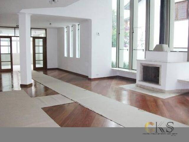 #529 - Casa para Venda em Barueri - SP - 1