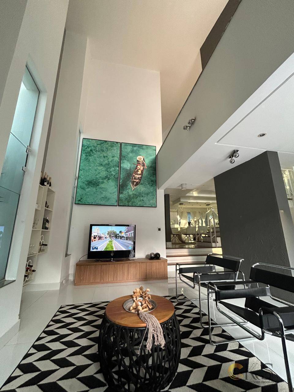 Casa, 4 quartos, 350 m² - Foto 1