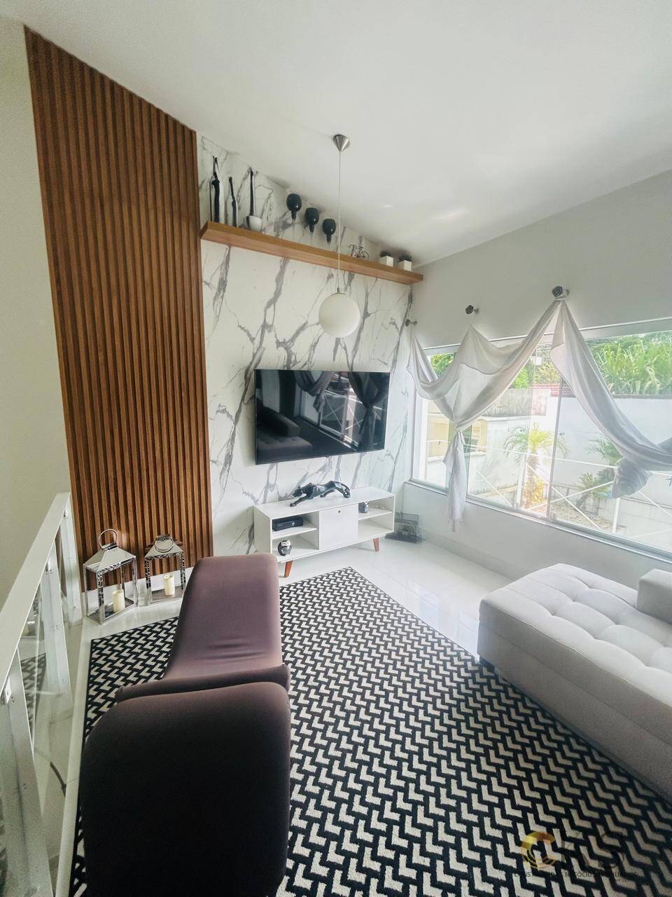 Casa, 4 quartos, 350 m² - Foto 2