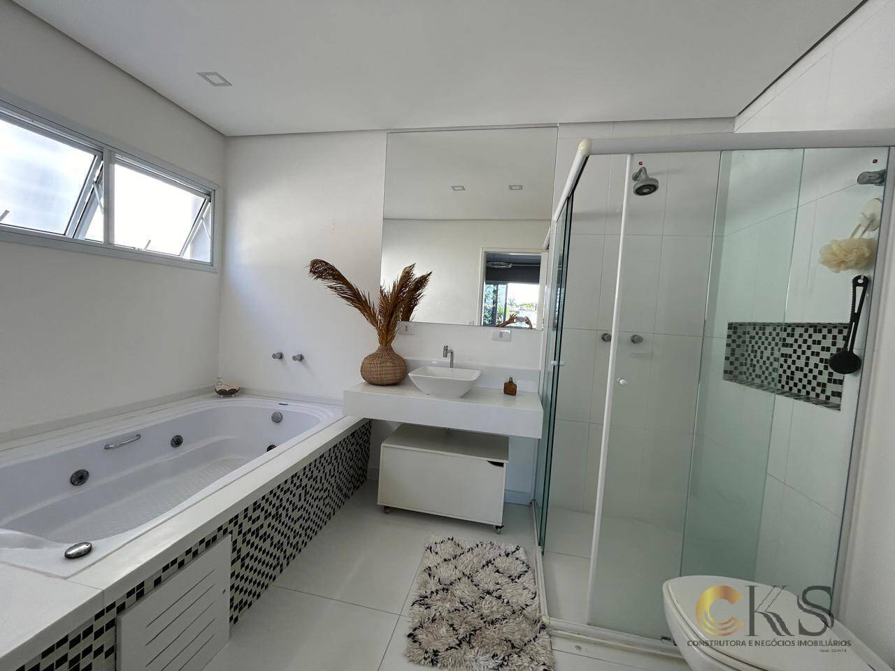 Casa, 4 quartos, 350 m² - Foto 26