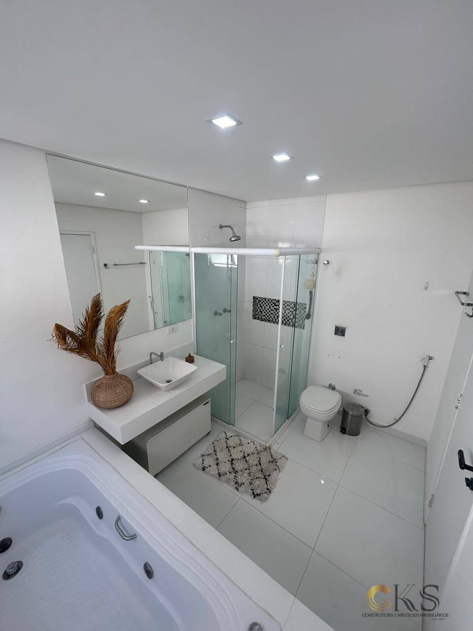 Casa, 4 quartos, 350 m² - Foto 28