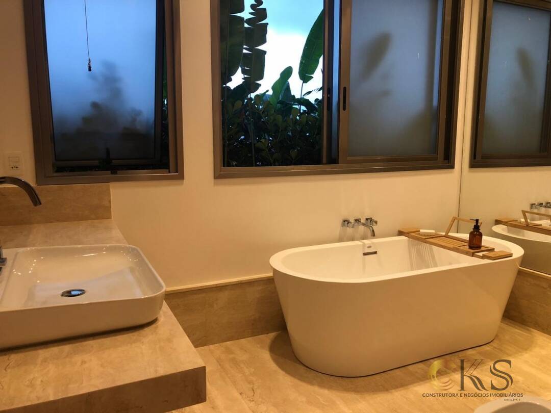Casa, 4 quartos, 575 m² - Foto 22