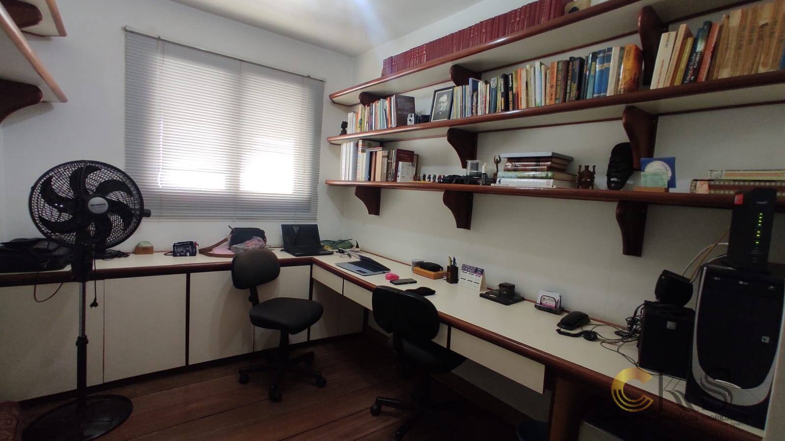 Casa, 3 quartos, 360 m² - Foto 33