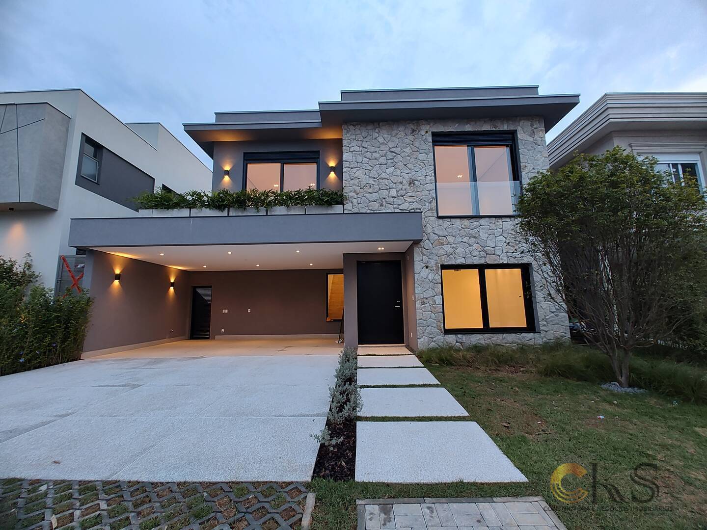 Casa, 4 quartos, 338 m² - Foto 5