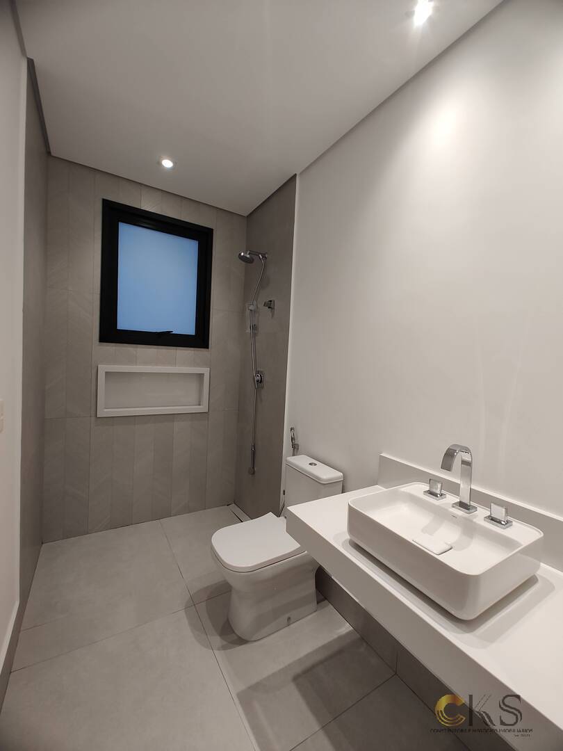 Casa, 4 quartos, 338 m² - Foto 31