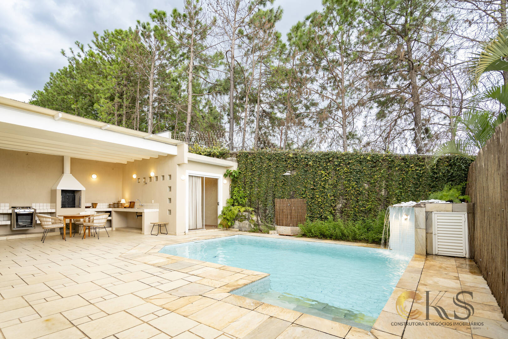 Casa, 4 quartos, 325 m² - Foto 33