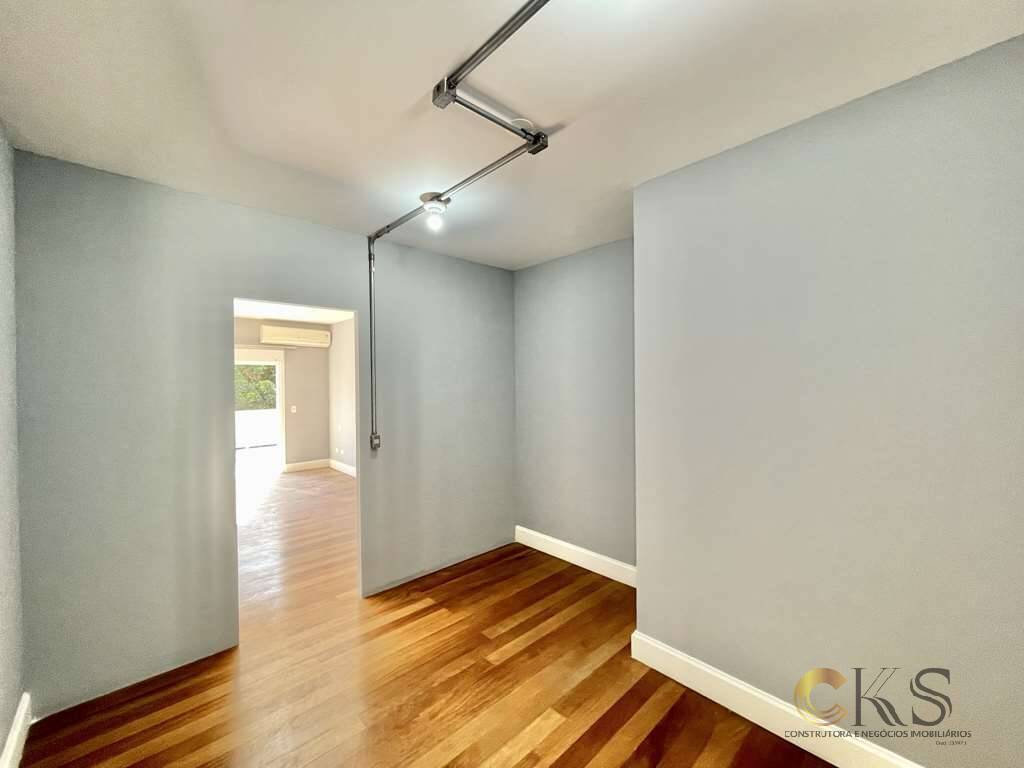 Casa, 4 quartos, 490 m² - Foto 33