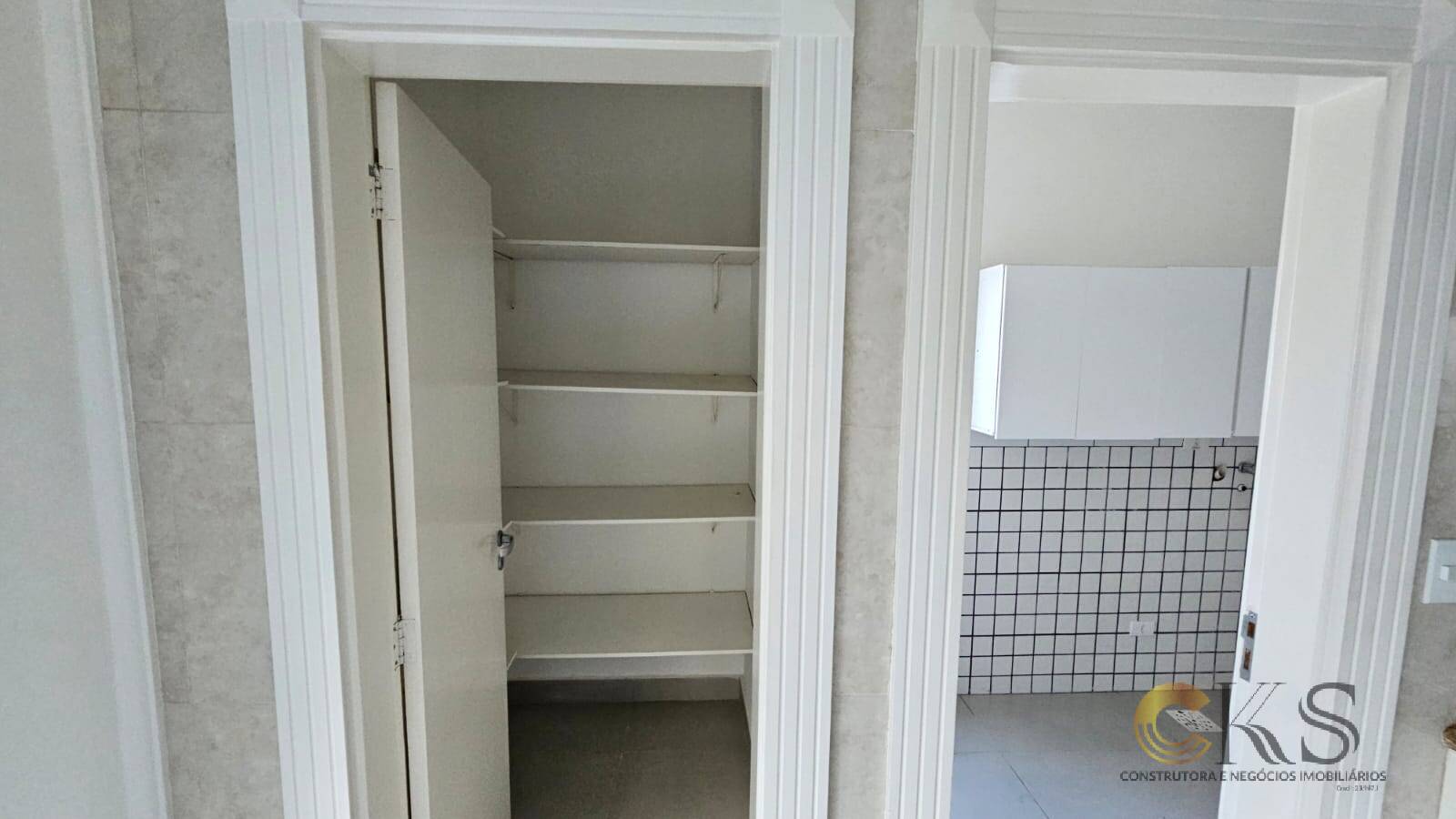 Casa, 3 quartos, 227 m² - Foto 4