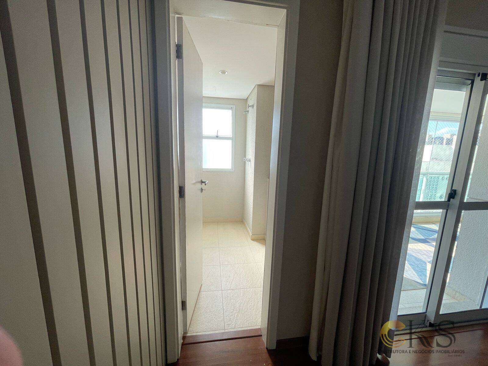 Apartamento, 3 quartos, 243 m² - Foto 33